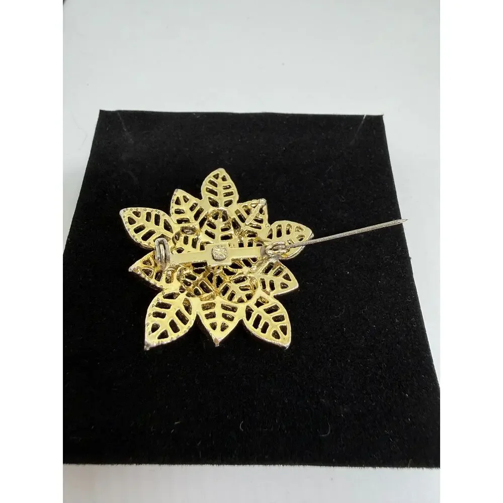 VINTAGE Leaf Brooch Gold Tone Filigree Botanical Aqua Rhinestone Nature Pin Gold